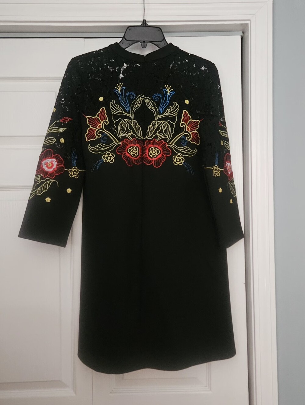 Vicky and Lucas black minidress with embroidered floral design & lace detailing - Picture 3 of 6